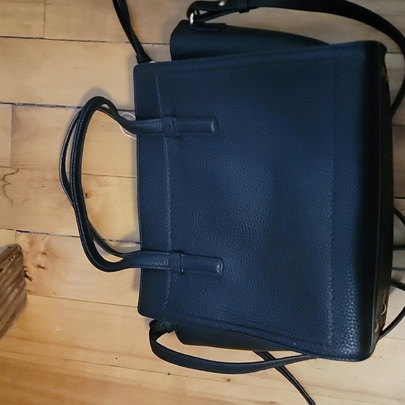 Ferragamo Amy small tote in black leather. NWOT. - Picture 2 of 9